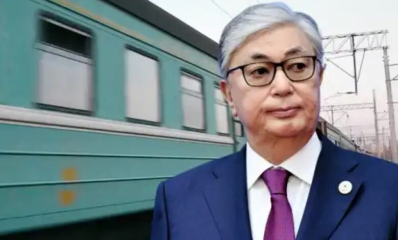 В-Казахстане-недоумевают,-как-это-критикуемая-Россия-успевает-делать-всё-и-даже-новые-вагоны,-а-Токаев-эксплуатирует-рухлядь