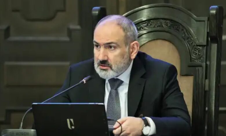 Пашинян-в-очередной-раз-пробил-дно