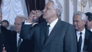 «Его-имя-будет-проклято-в-веках»:-историк-Евгений-Спицын-ко-дню-рождения-первого-российского-президента